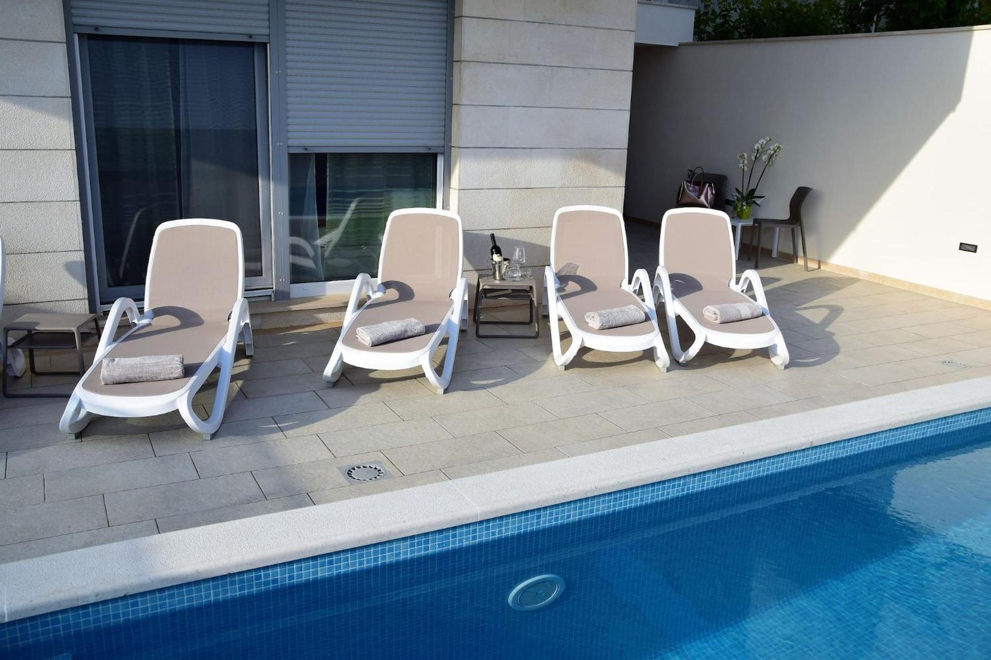 Apartments Adria View Makarska Exterior photo